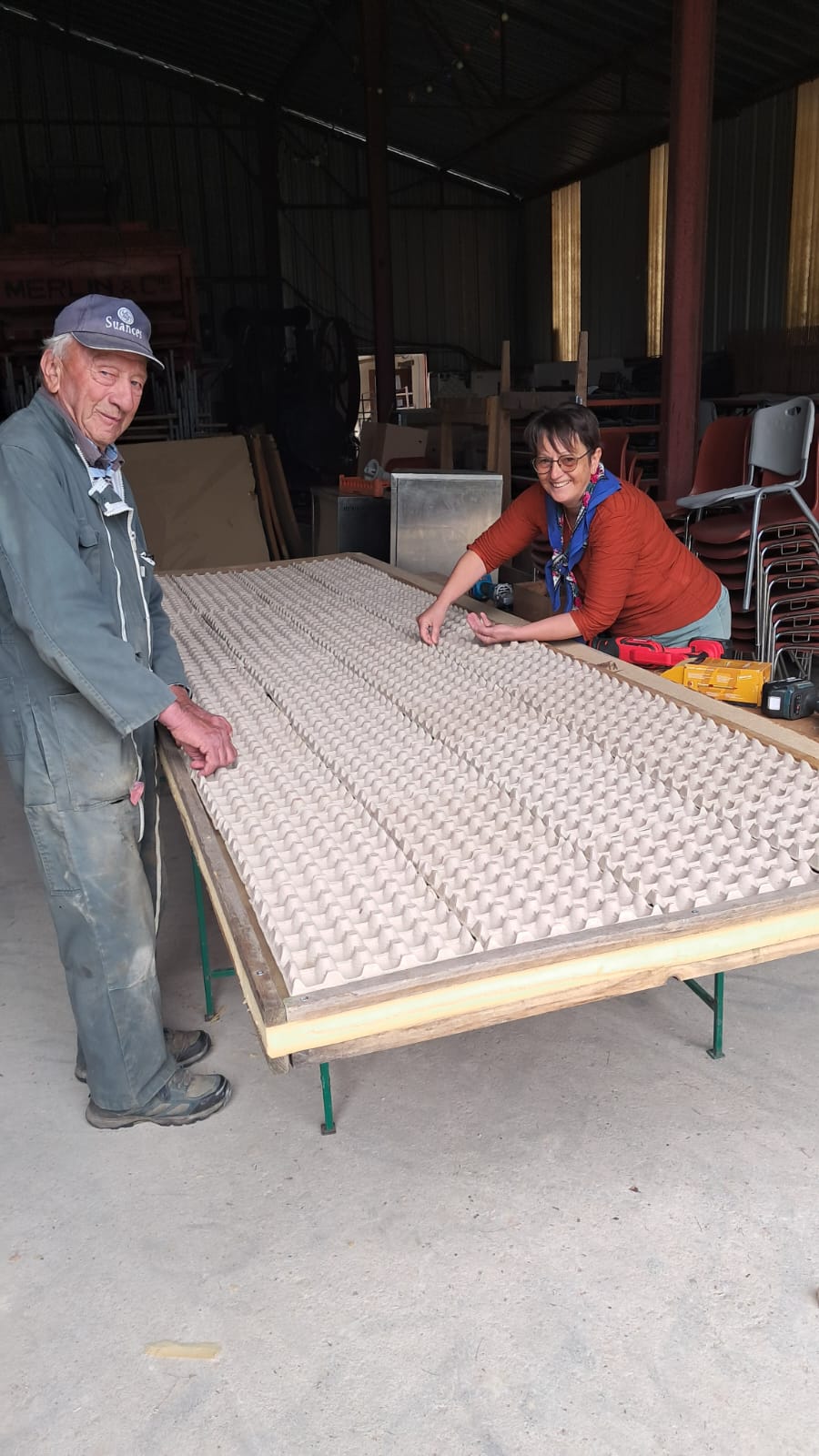 Travail des plaques isolantes